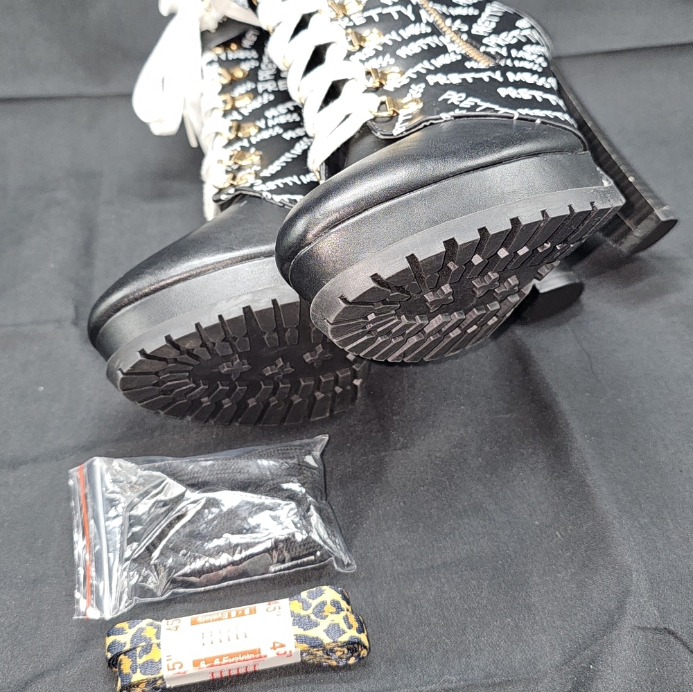 Women's fashion boots